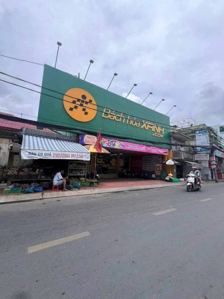 BÁN NHÀ TRỌ GÓC HẺM THÔNG ĐƯỜNG NGUYỄN THỊ MINH KHAI CÓ THU NHẬP 15tr/tháng