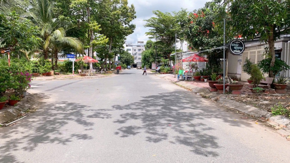 BÁN NỀN TẶNG NHÀ KHO CÓ SẴN TRÊN ĐẤT, ĐƯỜNG SỐ 7 KHU 586, PHƯỜNG HƯNG PHÚ, TP CẦN THƠ