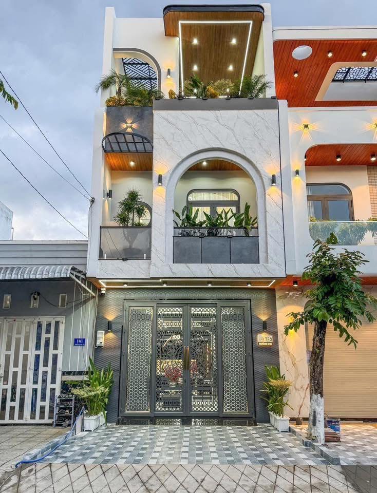 NHÀ TRỆT 2 LẦU MỚI ĐƯỜNG D15 KDC HỒNG LOAN - P. CÁI RĂNG - TP. CẦN THƠ
