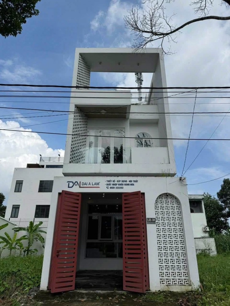 CHỦ GỬI CHO THUÊ NHÀ TRỆT 2 LẦU CÓ NỘI THẤT KDC NGÂN THUẬN - BÌNH THUỶ - CẦN THƠ
