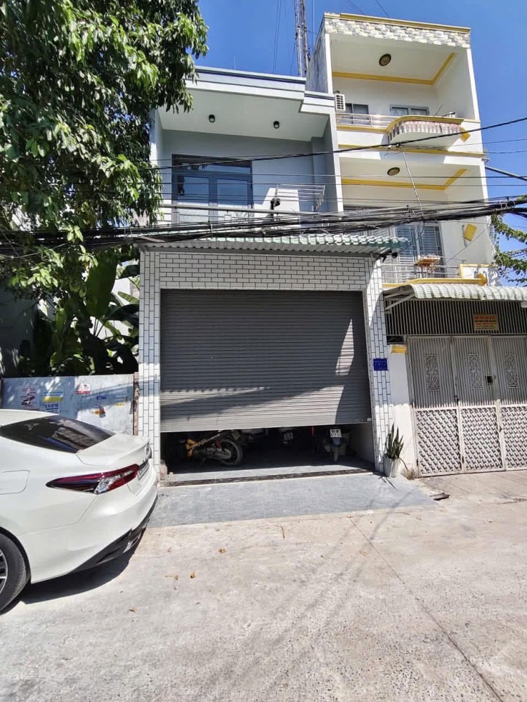 NHÀ LẦU MỚI ĐẸP - HẺM 75 VÕ TRƯỜNG TOẢN - KẾ CTY DƯỢC HẬU GIANG VÀ TRƯỜNG TIỂU HỌC VÕ TRƯỜNG TOẢN. TRƯỜNG MẪU GIÁO VÀI BƯỚC