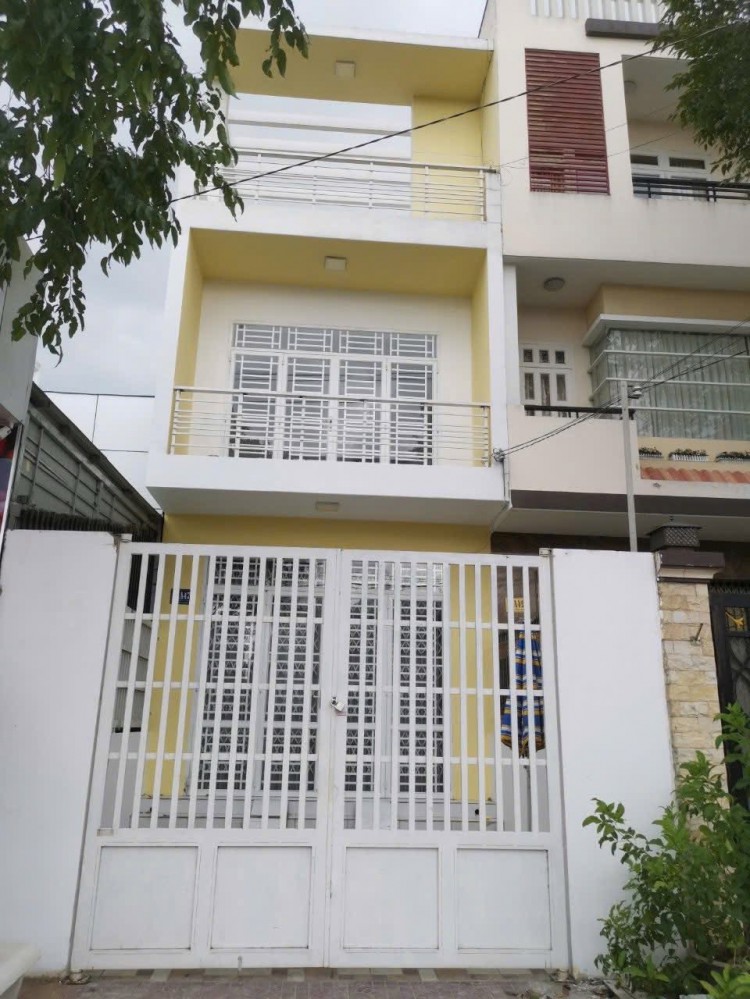 CHO THUÊ NHÀ MẶT TIỀN NGUYỄN VĂN CỪ 1 TRỆT 2 LẦU ĐOẠN KDC HỒNG PHÁT
