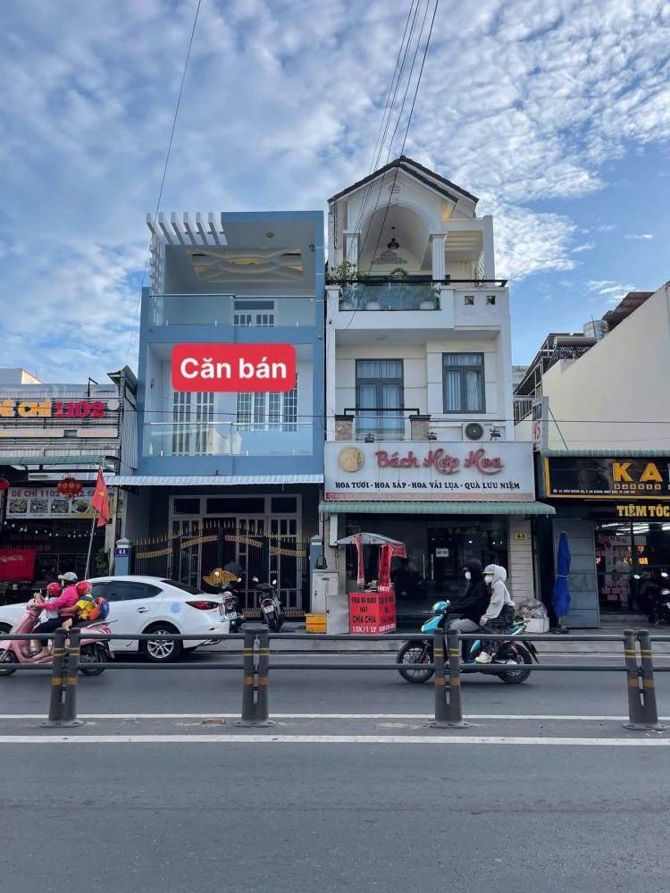 MẶT TIỀN TRẦN HOÀNG NA, NINH KIỀU TP CẦN THƠ