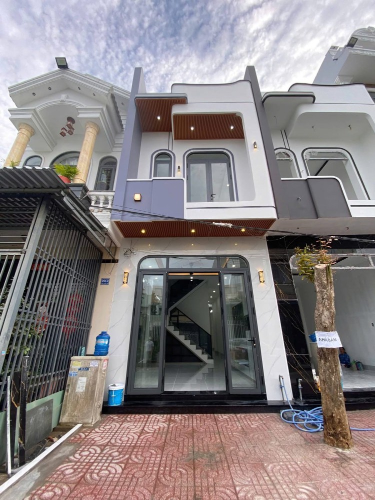 Bán nhà xây mới giá rẻ nhất khu vực KDC Phú An đường C2