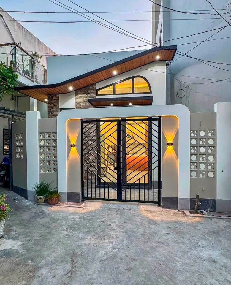 Bán nhà trệt mới full nội thất hẻm 8 Mậu Thân, Cần Thơ