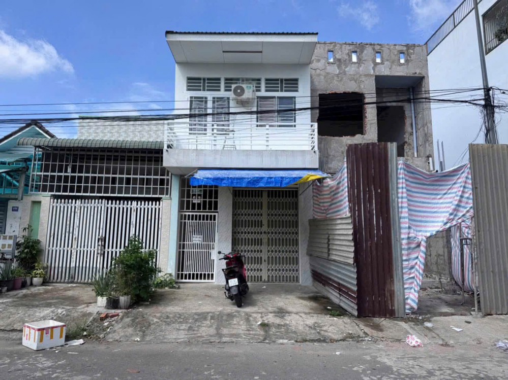 Bán Nhà đường số 6 kdc , Kdc Thới Nhựt 2, phường an khánh,quận Ninh Kiều ,TPCT. Đang Cho thuê full phòng thu nhập hàng tháng hơn 8 triệu