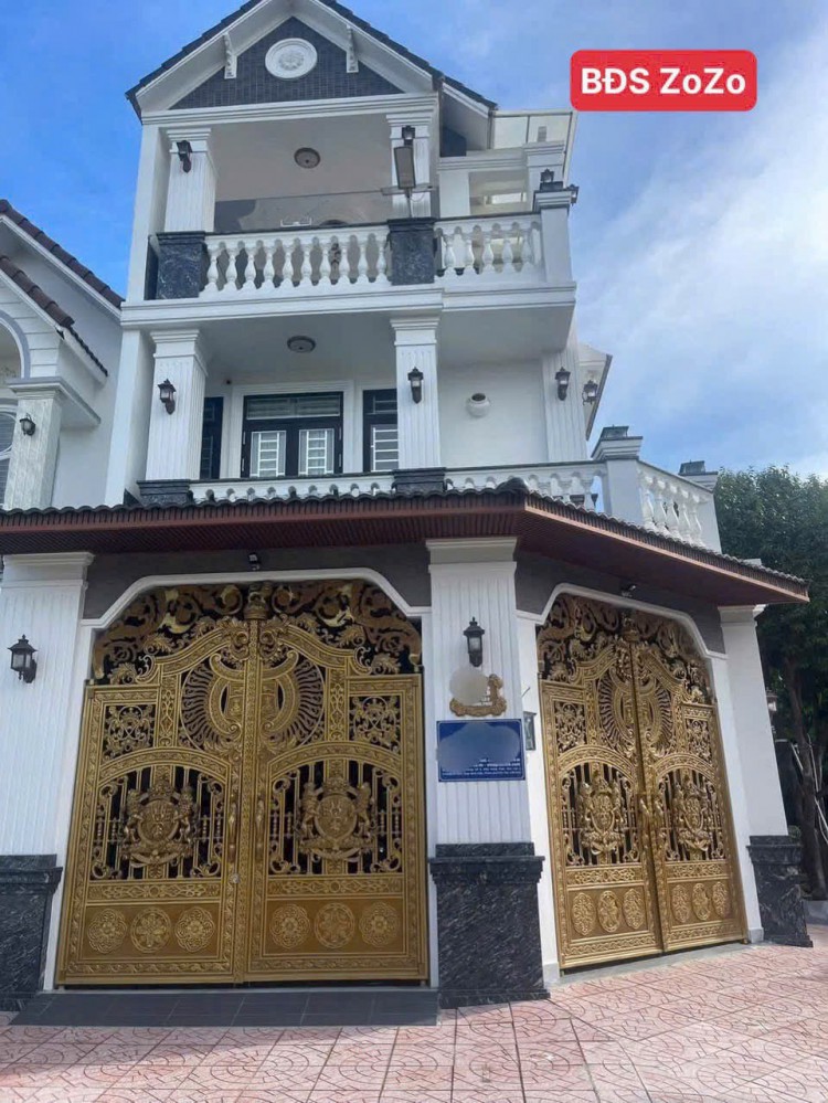 NHÀ CĂN GÓC 2 MẶT TIỀN ĐƯỜNG, VIEW TRỰC DIỆN CÔNG VIÊN- KDC HỒNG PHÁT, CẦN THƠ