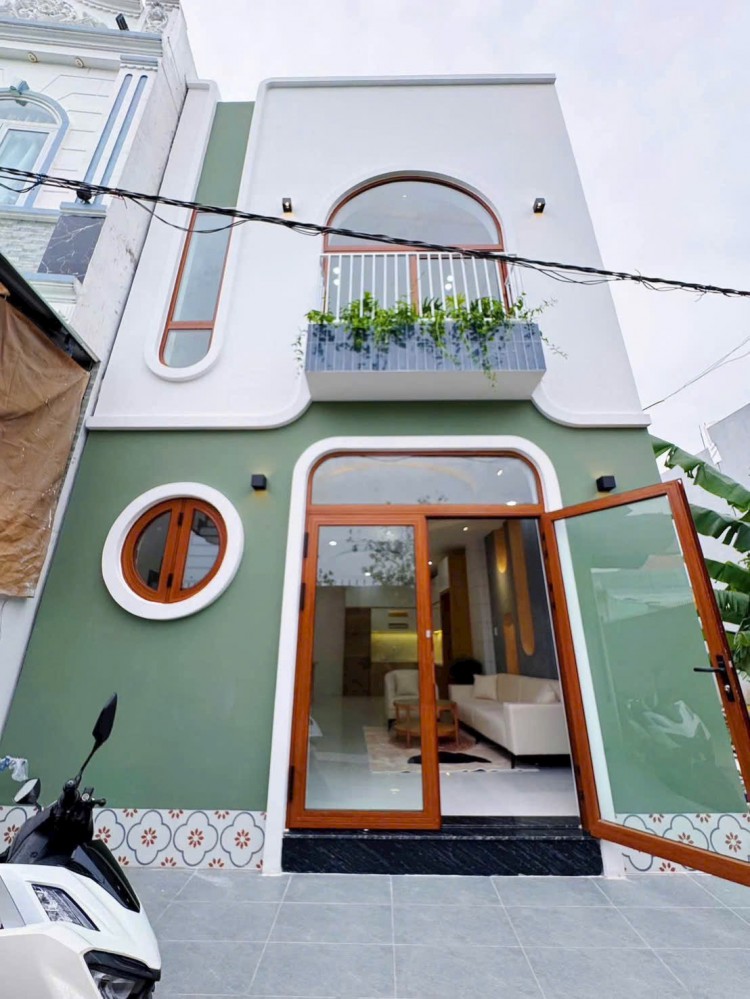 Nhà 1 trệt 1 lầu Hẻm 2 Đường 3 Tháng 2, phường Hưng Lợi, quận Ninh Kiều TP Cần Thơ.