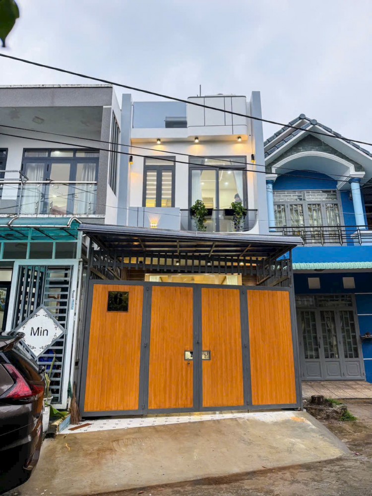 BÁN NHÀ 1 TRỆT 1 LẦU MỚI ĐẸP KDC 91B - CẦN THƠ