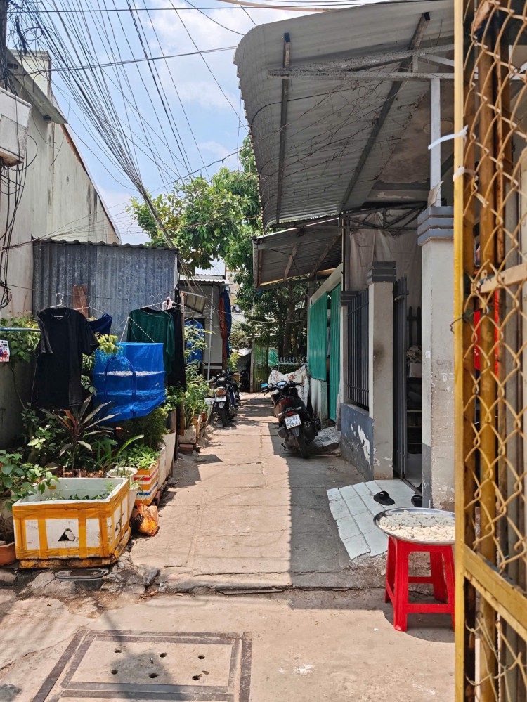 Bán nhà góc 2 mặt tiền, Cách Mạng Tháng 8, Bình Thủy, Cần Thơ