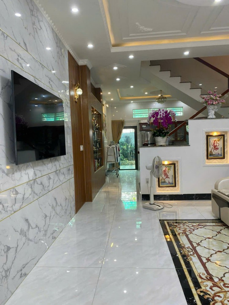 Biệt Thự Phố 3 Tầng KDC Hồng Loan – Không Gian Sống Đẳng Cấp, Gần Vincom & Bến Ninh Kiều