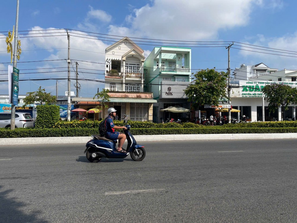 MẶT TIỀN NGUYỄN VĂN CỪ – 200m² (5x40), KINH DOANH ĐỈNH – GIÁ 28 TỶ!